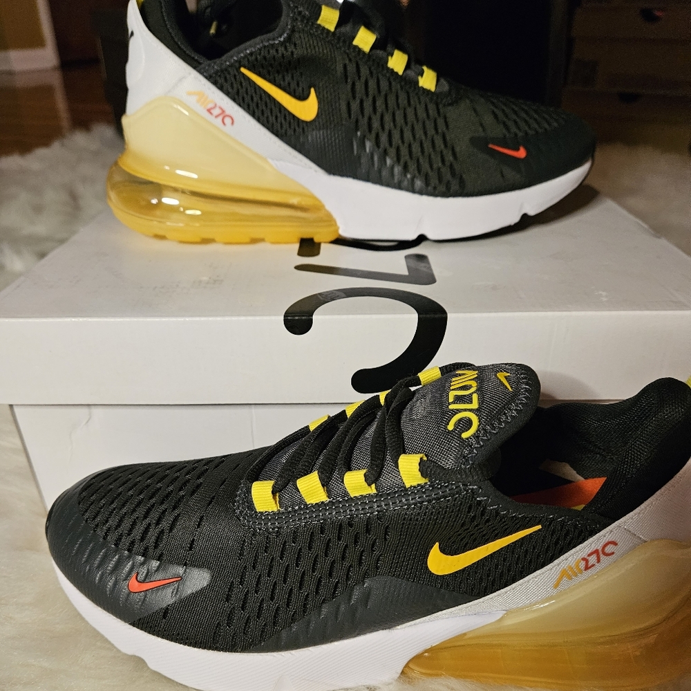 NIKE AIR MAX 270 "ANTHRACITE/POLLEN SNEAKER